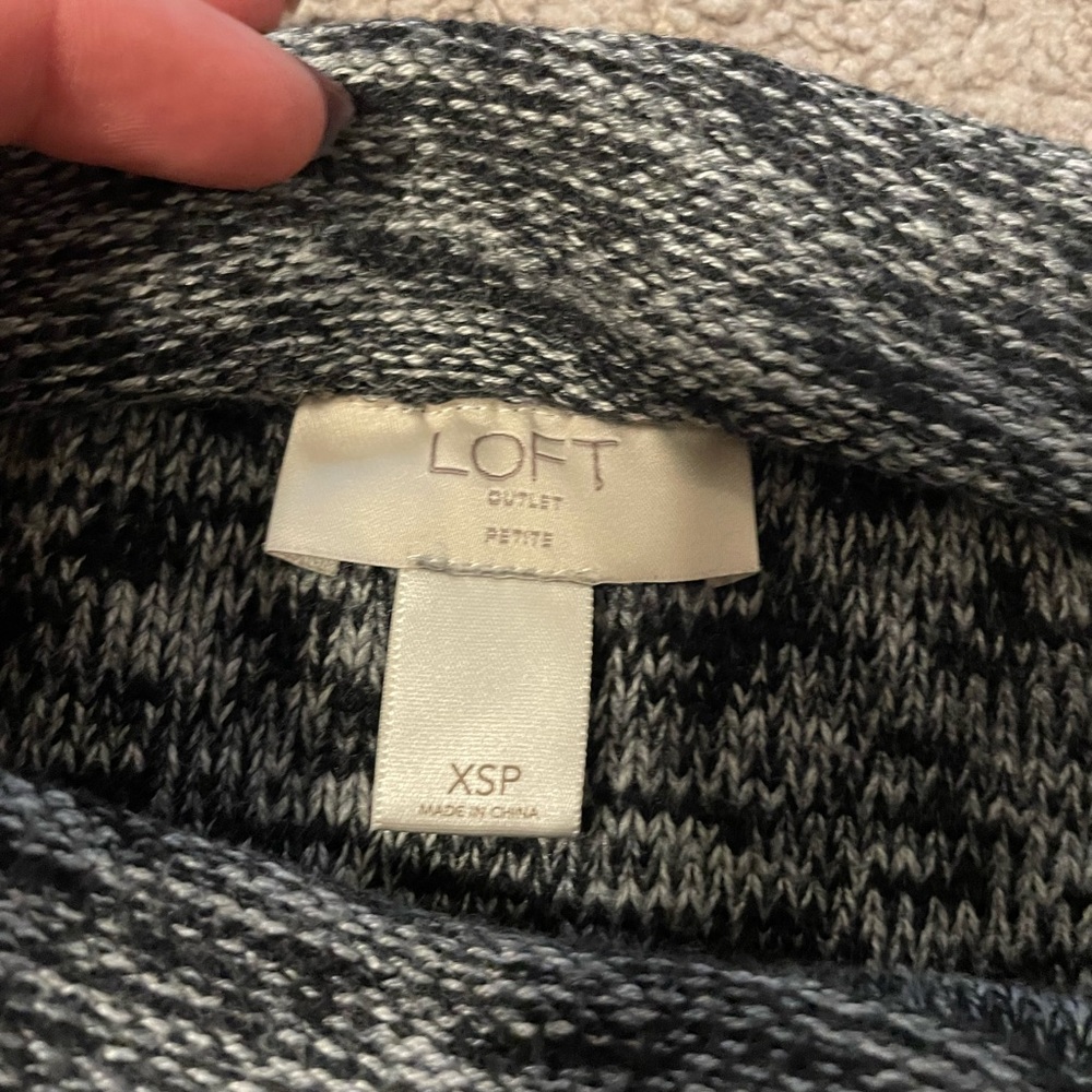 Loft knit skirt